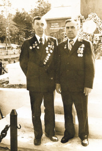Кривохижин В.П. слева